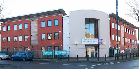 Aston Learning Centre - Opiniones