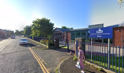 Bury Grammar Schools | Nursery, Infants, Junior, Senior & Sixth Form - Opiniones