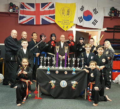 MARTIAL ARTS, FITNESS &JUNIOR LEADERSHIP ACADEMY - Opiniones