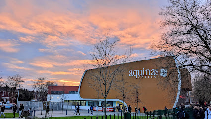 Aquinas College - Opiniones