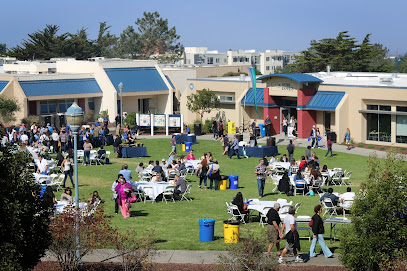 California State University, Monterey Bay - Opiniones