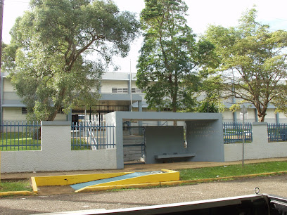 Escuela Superior Benito Cerezo Vázquez - Opiniones