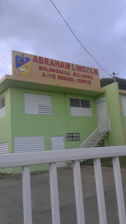 Abraham Lincoln Bilingual School - Opiniones