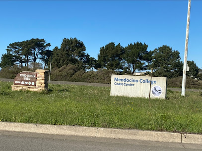 Mendocino College Coast Center - Opiniones