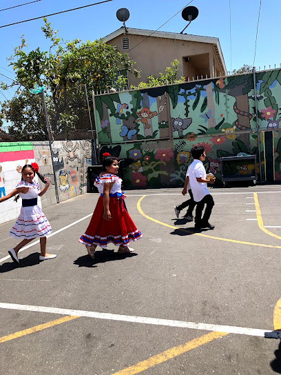 Mejores Escuelas para aprender inglés en Walnut Park, California, EE. UU.