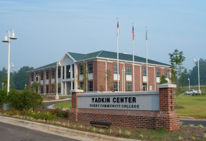 Mejores Escuelas para aprender inglés en Yadkinville, Carolina del Norte, EE. UU.